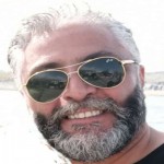 تصویر پروفایل علی