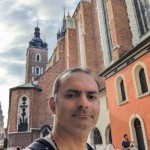 تصویر پروفایل منوچهر