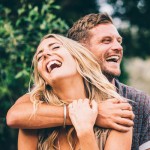 معرفی نرم افزار های چت و دوستیابی